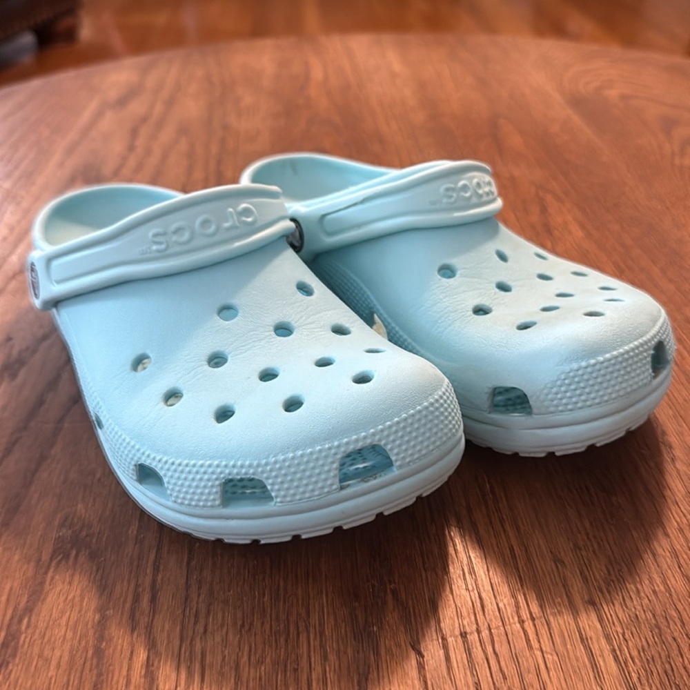 CROCS Blue Mules & Clogs with Roomy Toe Box women’s 9 - Picture 6 of 8